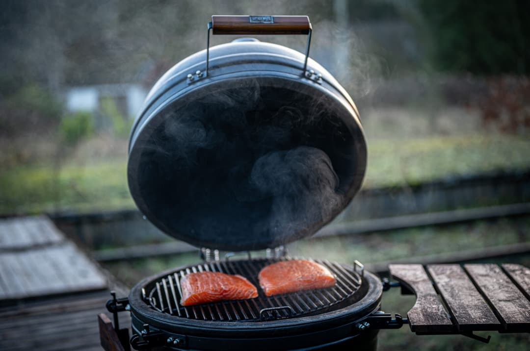 Cold Smoking Salmon on the Grill Bill Kamado