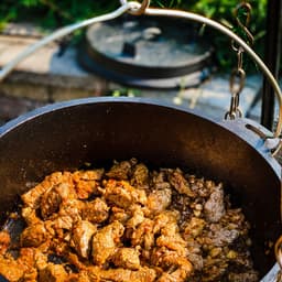 Dutch Oven 6.1L - Valhal Outdoor - with feet