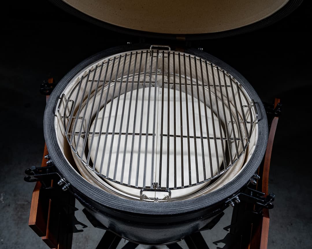 Large Kamado BBQ 21", Grill Bill Pro II - Solo