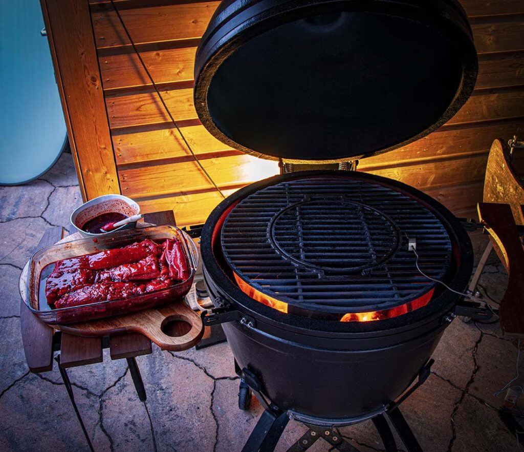 car siu bbq recept buikspek grill bill kamado 2 Char Siu van buikspek, BBQ recept. Met zelfgebakken kroepoek
