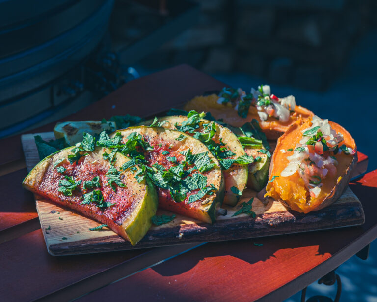 gegrilde watermeloen op de kamado